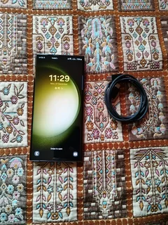 Selling Samsung galaxy S23 ultra  256gb and12gb
