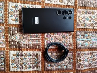 Selling Samsung galaxy S23 ultra  256gb and12gb