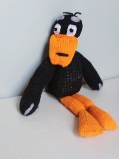 A Knitted Daffy Duck