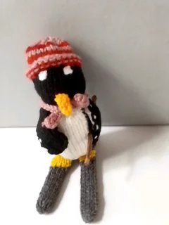 Skiing penguin 