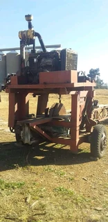 Mobile Dubbel lock edger.have petrol motor.