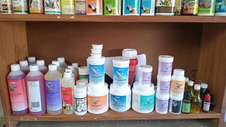 Natural pick pot for pegions