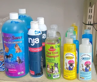 Dog and cat bathing shampoos available