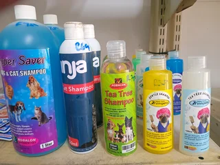 Dog and cat bathing shampoos available