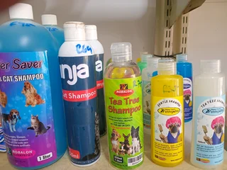 Dog and cat bathing shampoos available