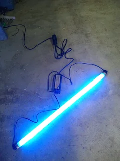 Electronic ballast fitting for fish tanks