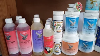 Red palm fruit oil with CBD for birds