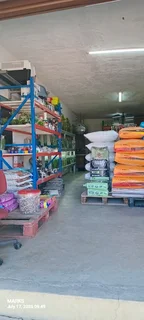 Complete Elite dog food for large to giant breed dogs