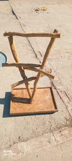 Parrot play stands available