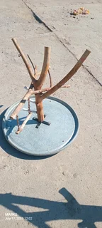 Parrot play stands available