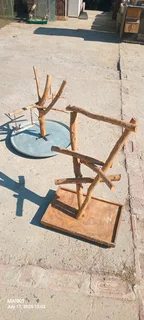Parrot play stands available