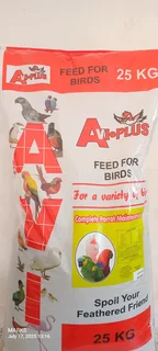 Complete parrot breeder pellets