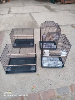 Cages for small and medium size birds