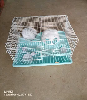 Lyon hamster cages