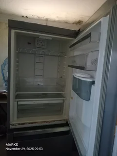 Whirpool combi fridge and freezer