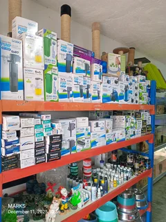 Aquarium wave maker circulation pumps