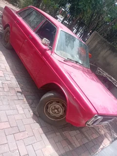 Volvo 144 spears or swap or selling