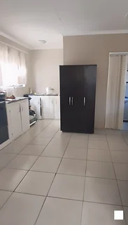 Lovely Cottages (Studio/ Open Plan Bachelor Setting)