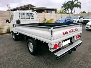 Cheap BAKKIE FOR HIRE