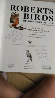 Robert BIRDS 7TH ED, SIGNED BY HOCKEY, EXCELLENT CONDITION