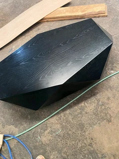 Diamond coffee table black