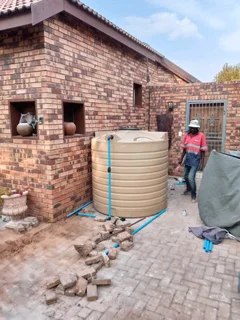 JoJo tanks, pumps submersible, booster pump,bore drilling installation and repairs,,plumbers