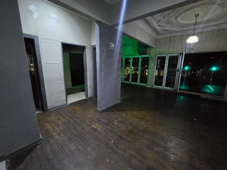 Retail Space/ Restaurant &#43; Liquor License/ Offices/ Commercial/ Franchise potential/Dark kitchen