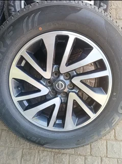 Nissan Navarra 18 Mags