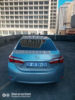 2021 Toyota Corolla Quest Sedan 1.8