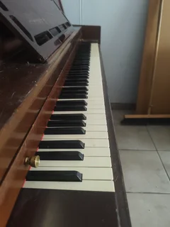 Kawai Upright Piano R25 000 neg.