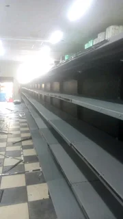 Gondola/Grocery/ Shop Shelving used ready for use