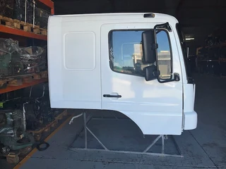 MERCEDES BENZ ATEGO CABIN