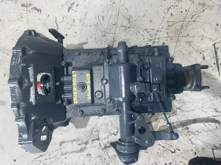ISUZU 6S MANUAL GEARBOX