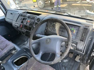 MERCEDES ATEGO DAY CAB - MP1