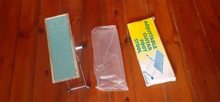 Adjustable guitar foot stool