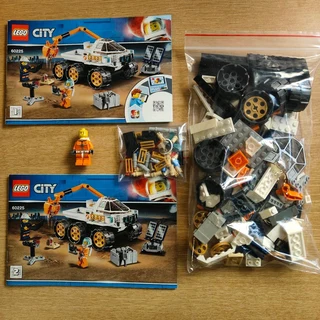 Lego sets - lots of sets available