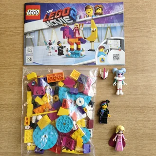 Lots of LEGO sets available