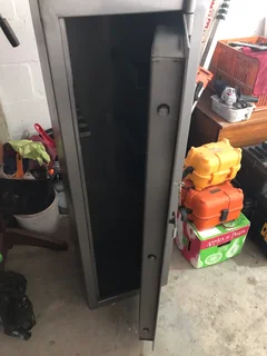 Rifle safe