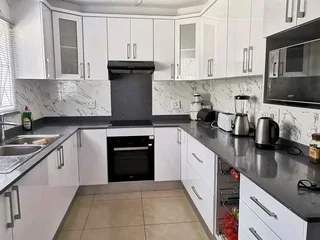 RK Built-in Cupboards