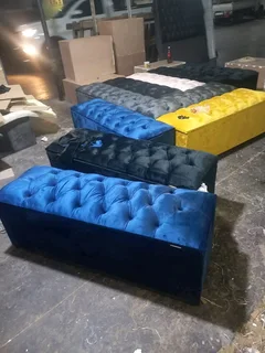 Round and rectangular ottomans