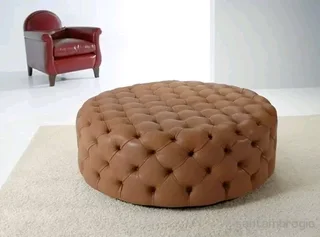 Round and rectangular ottomans