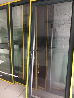 Aluminum folding stuck up doors
