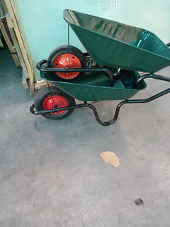 Wheelbarrow soft wheels