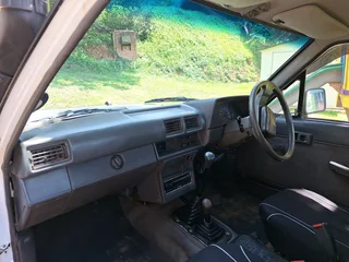 2.8D Toyota Hilux SFA 4x4