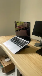 Macbook Air M1 512GB 8GB &#43; MOFT Stand