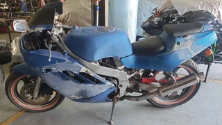Gsxr400 Gk73 Parts Forsale At The Motrcycle Graveyard Knysna Branch