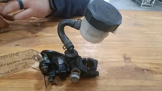 Yamaha Thunderace Fzr1000 Front Master Cylinder 1996-2003 Model Forsale