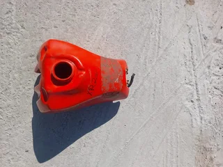 Xr200 Fuel Tank Forsale At The Motorcycle Graveyard