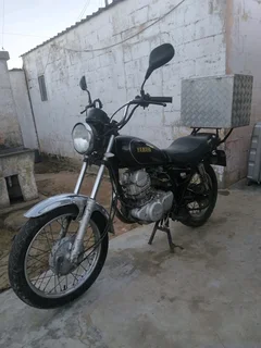 Yamaha sr250 black