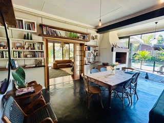 Beautiful 3 bedroom house with spacious flat and so much more for sale
